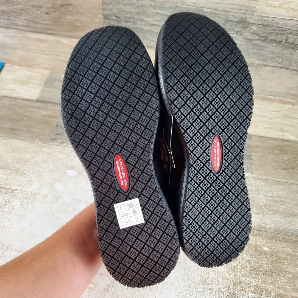 Skechers new without